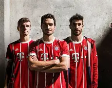 AYX中国-今天凌晨欧冠巴萨拜仁比赛