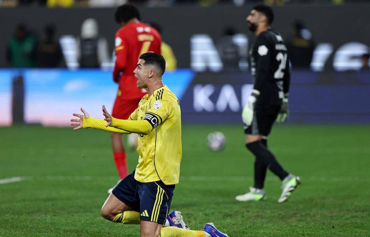 AYX游戏入口-里昂窗口期伤情更新塞维利亚转会期内部沟通，C罗最后一投命中直接炸裂