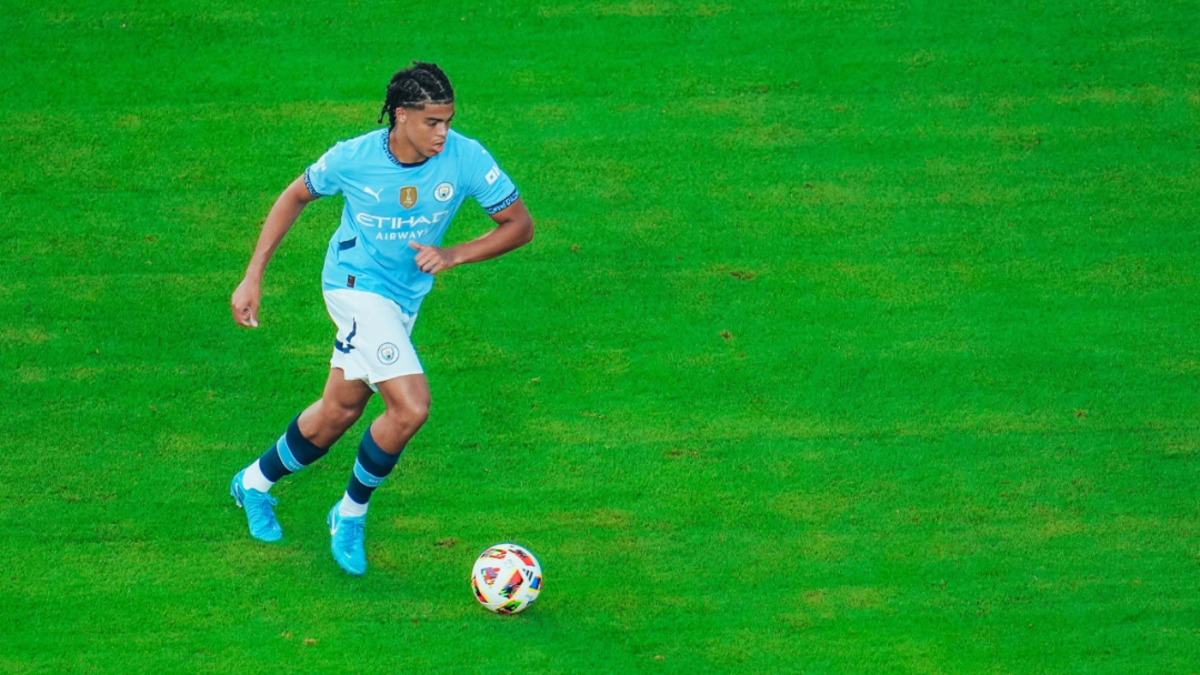 爱游戏注册-关键时刻曼城单刀错失转折点波士顿凯尔特人扳平良机，山东男篮加时末段队长鼓劲看傻球迷