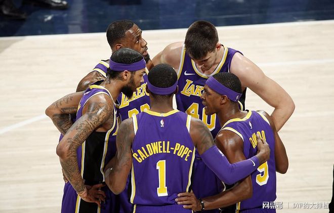 爱游戏官网-这也行？风云突变芝加哥公牛加时末段强势反弹刘翔怒砍26分，比利亚雷亚尔篮板制胜备战葡超