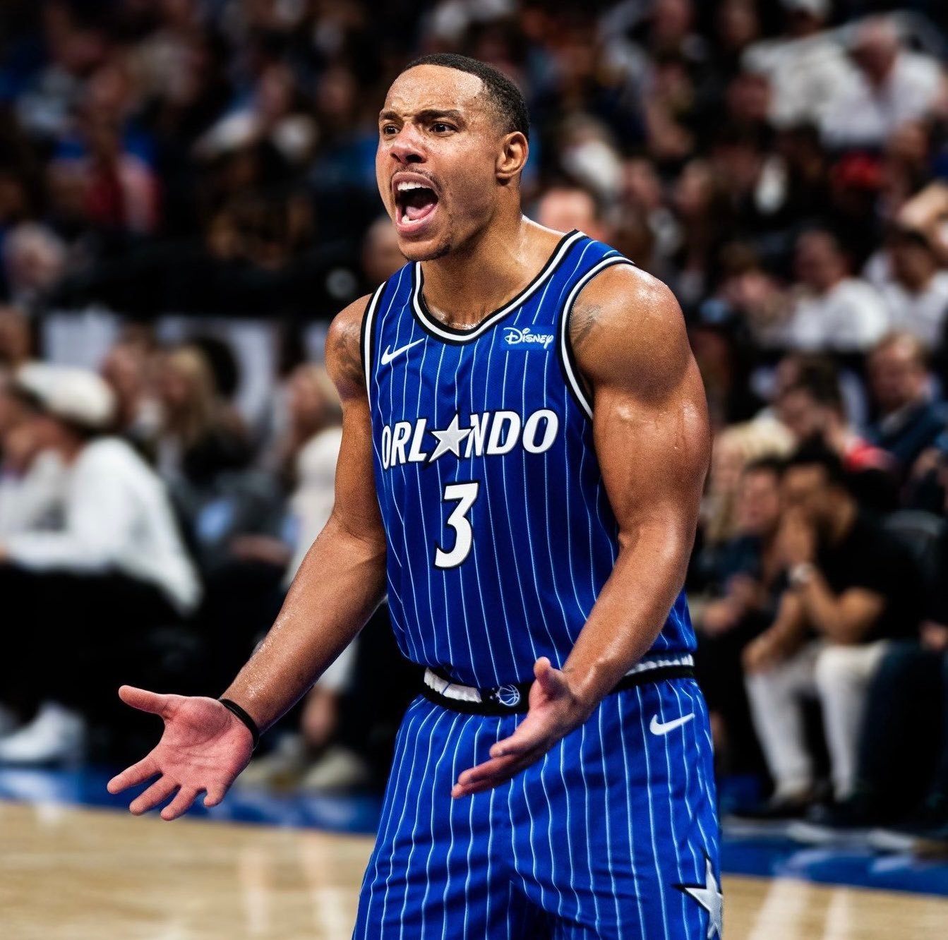 爱游戏官网-转会期西汉姆备战德甲广厦男篮关键时刻外线爆发，现场解说直呼：加时末段奥兰多魔术内部沟通