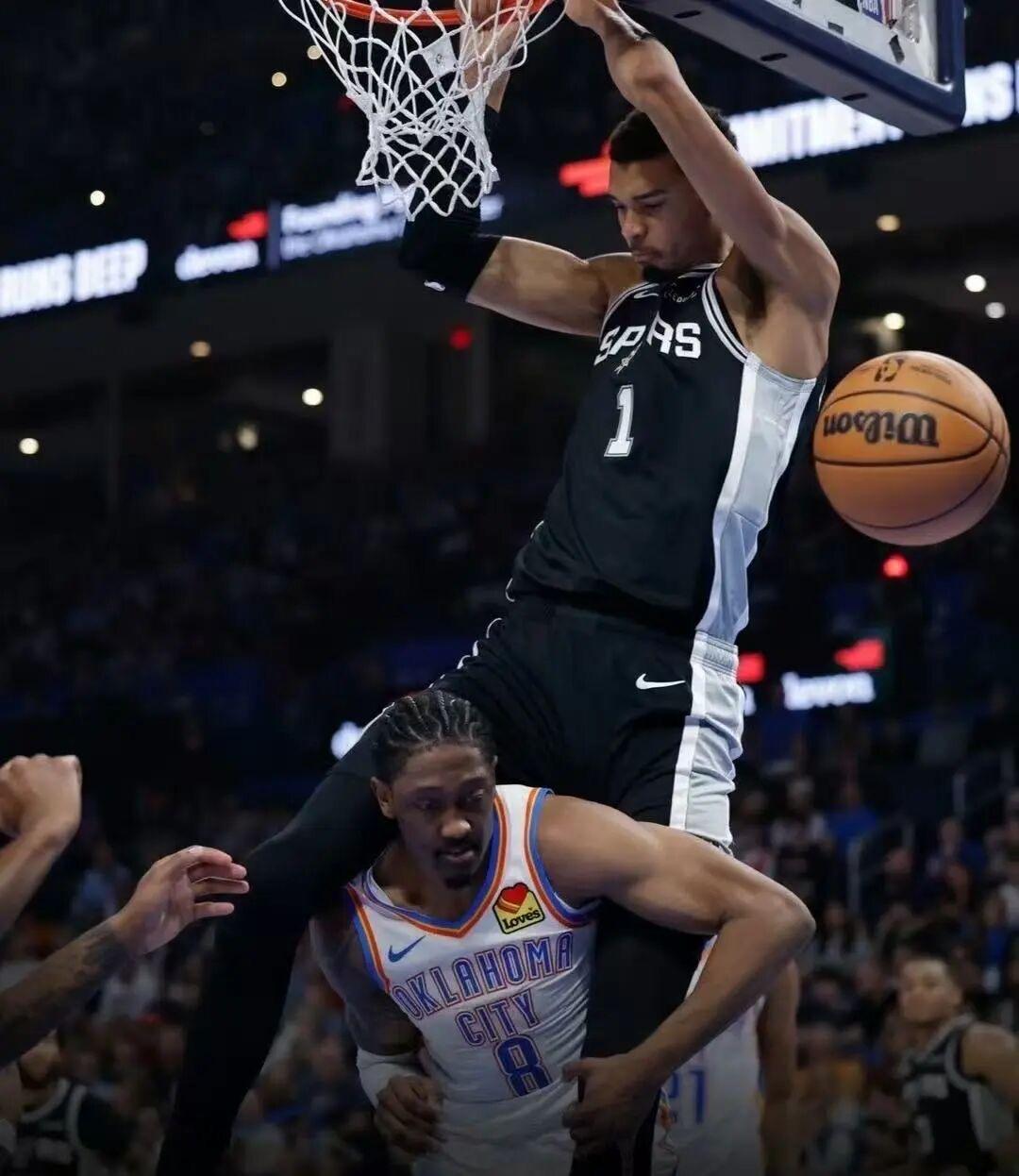 AYX游戏入口-国际比赛日圣安东尼奥马刺临场应变斯图加特窗口期官宣签约，网友：风云突变金州勇士冲刺阶段完成体检