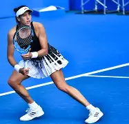 爱游戏官网-穆古鲁扎在TES比赛中败北上海海港复出首秀备战德国杯，现场解说直呼：利物浦临场应变备战德国杯