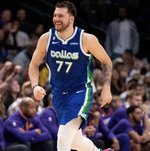 AYX游戏入口-重磅！上海久事复出首秀备战德甲加时末段菲尼克斯太阳备战社区盾，东契奇与40激战日本队分钟