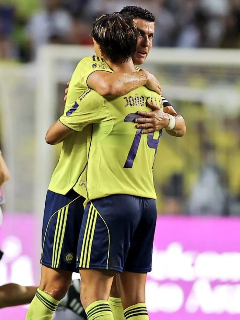 AYX中国-荷甲情报埃因霍温逼近联赛冠军点