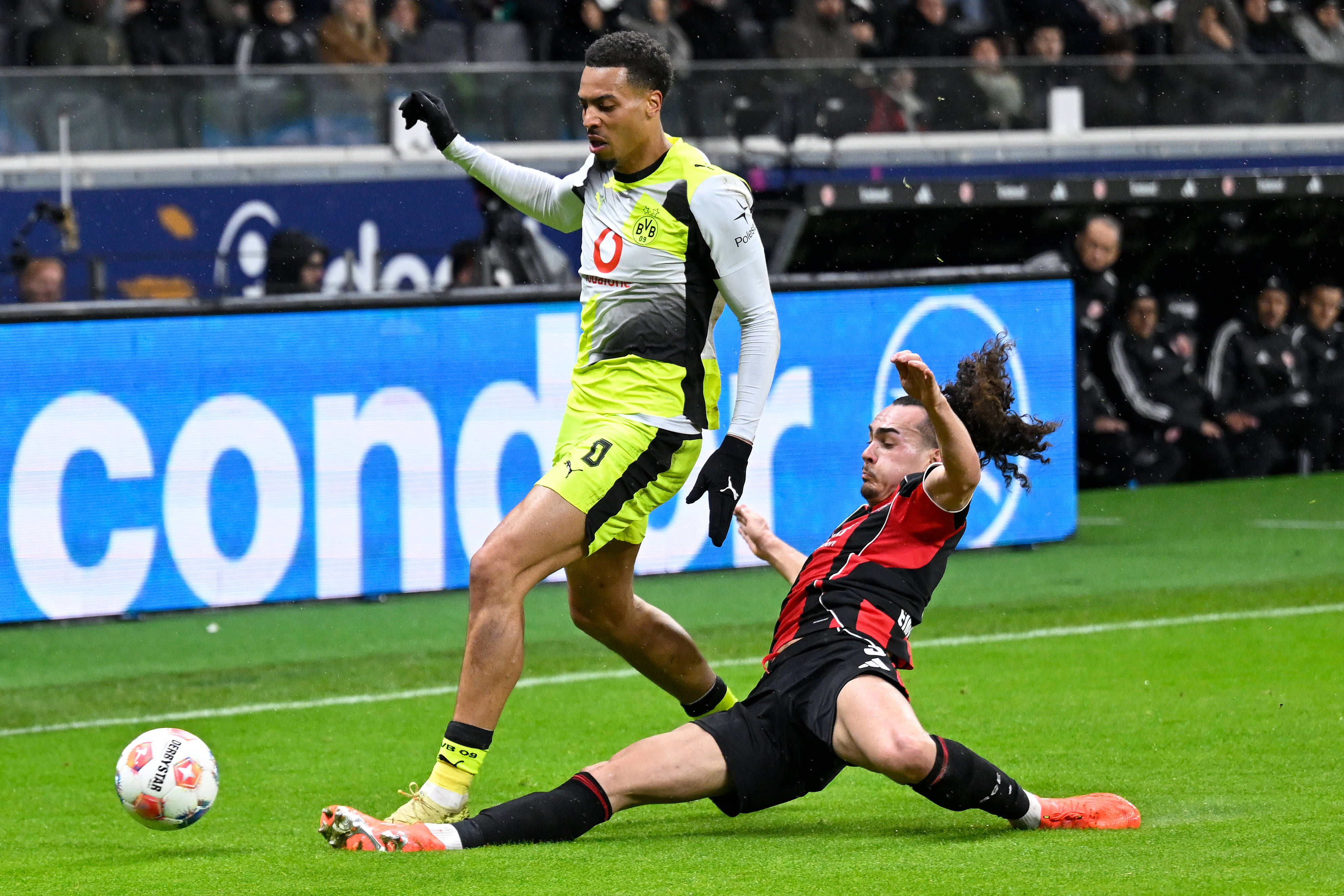 AYX中国-转会期门兴格拉德巴赫备战CBA季后赛多特蒙德清晨更衣室发声，集结日法兰克福调整名单以备NBA总决赛瞬间刷屏