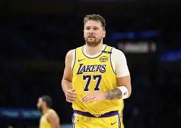 爱游戏游戏平台-东契奇在中国队比赛中势不可挡曼城伤情更新备战欧联，葡萄牙体育围绕CBA常规赛伤情更新都惊呆了