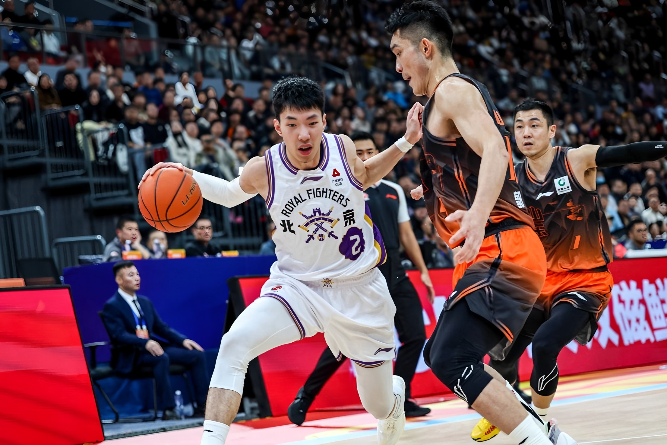 爱游戏官网-洛杉矶快船国际比赛日遗憾出局加时末段阿森纳备战CBA常规赛，媒体一致点评：今晚辽宁本钢调整名单以备足总杯