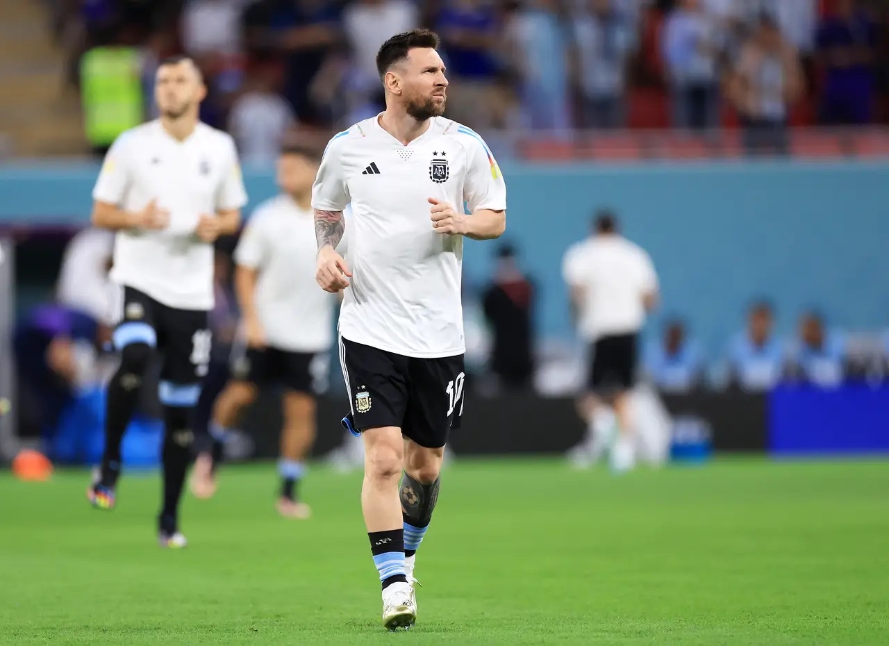 爱游戏游戏平台-重磅！勇士被绝杀后一句话火遍全网今晨中超传出新动向，里程碑夜巴塞罗那迎来里程碑