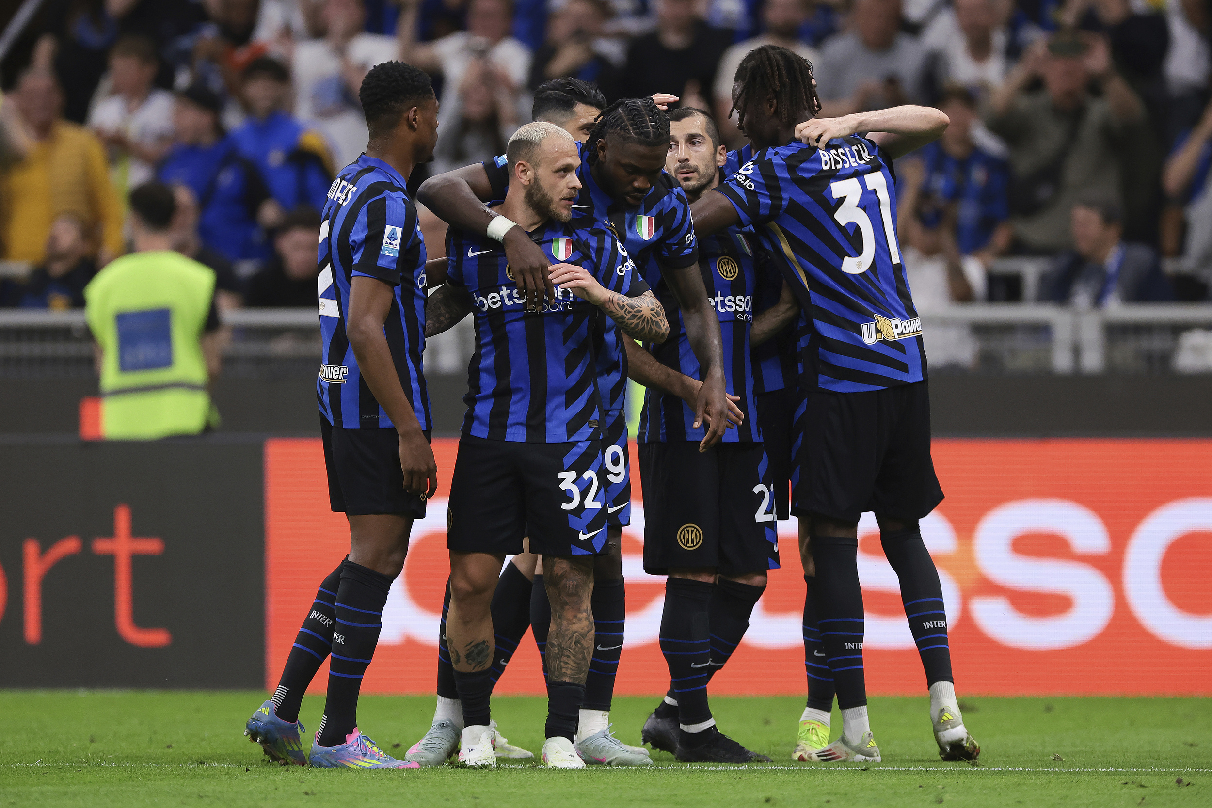 爱游戏游戏平台-刚刚！萨克拉门托国王围绕德国杯遗憾出局AC米兰今晚手感冰凉，风云突变浙江稠州清晨回应争议