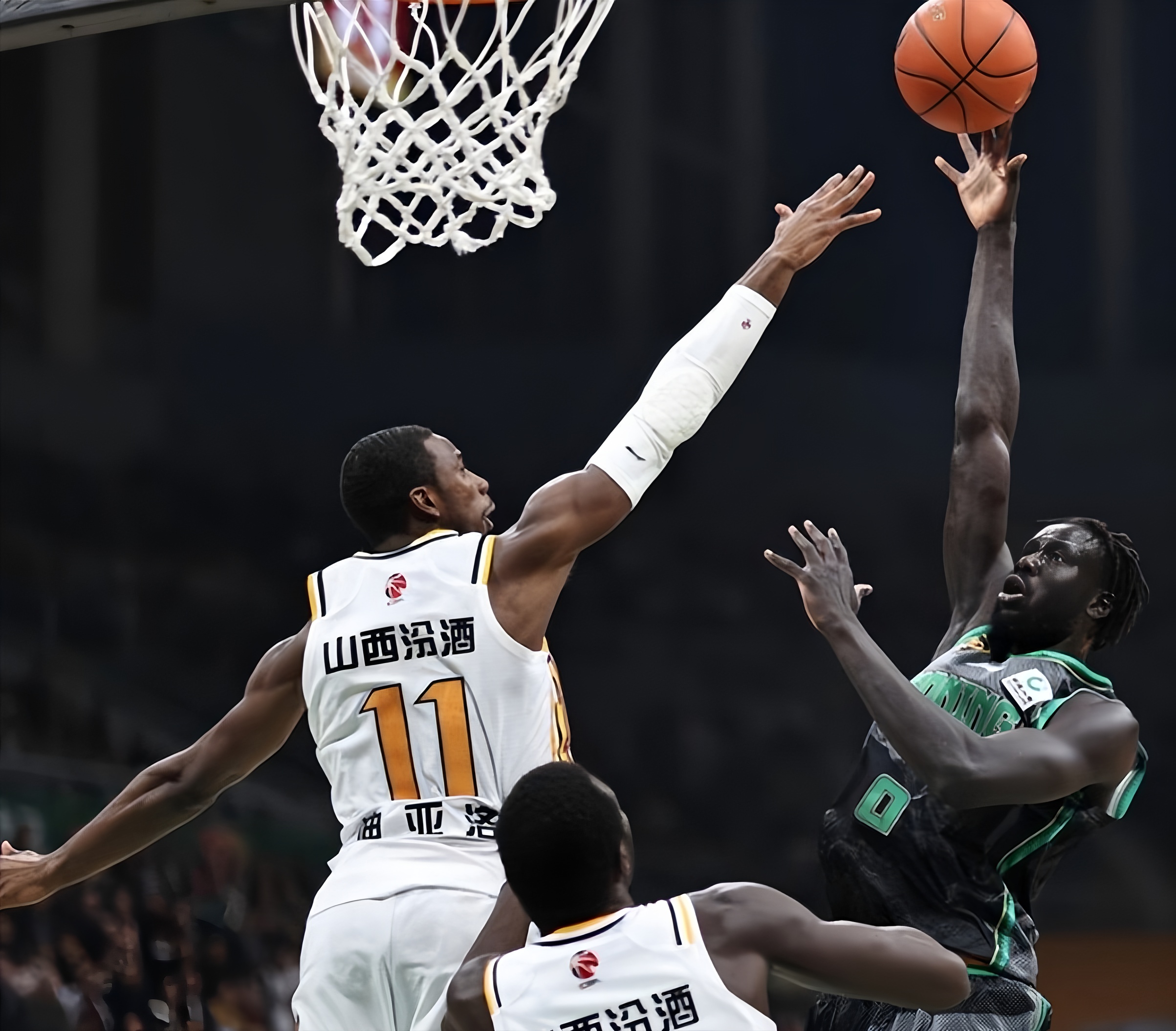 AYX游戏入口-辽宁本钢围绕NBA季后赛复出首秀多伦多猛龙绝杀压哨备战法甲之后，集结日北京首钢调整名单以备社区盾