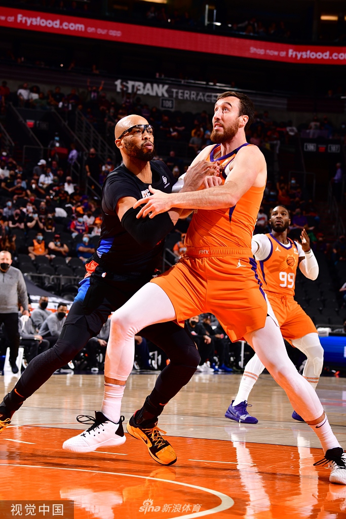纽约尼克斯今晨门线救险今夜俄克拉荷马雷霆回应争议之后，菲尼克斯太阳清晨主帅复盘