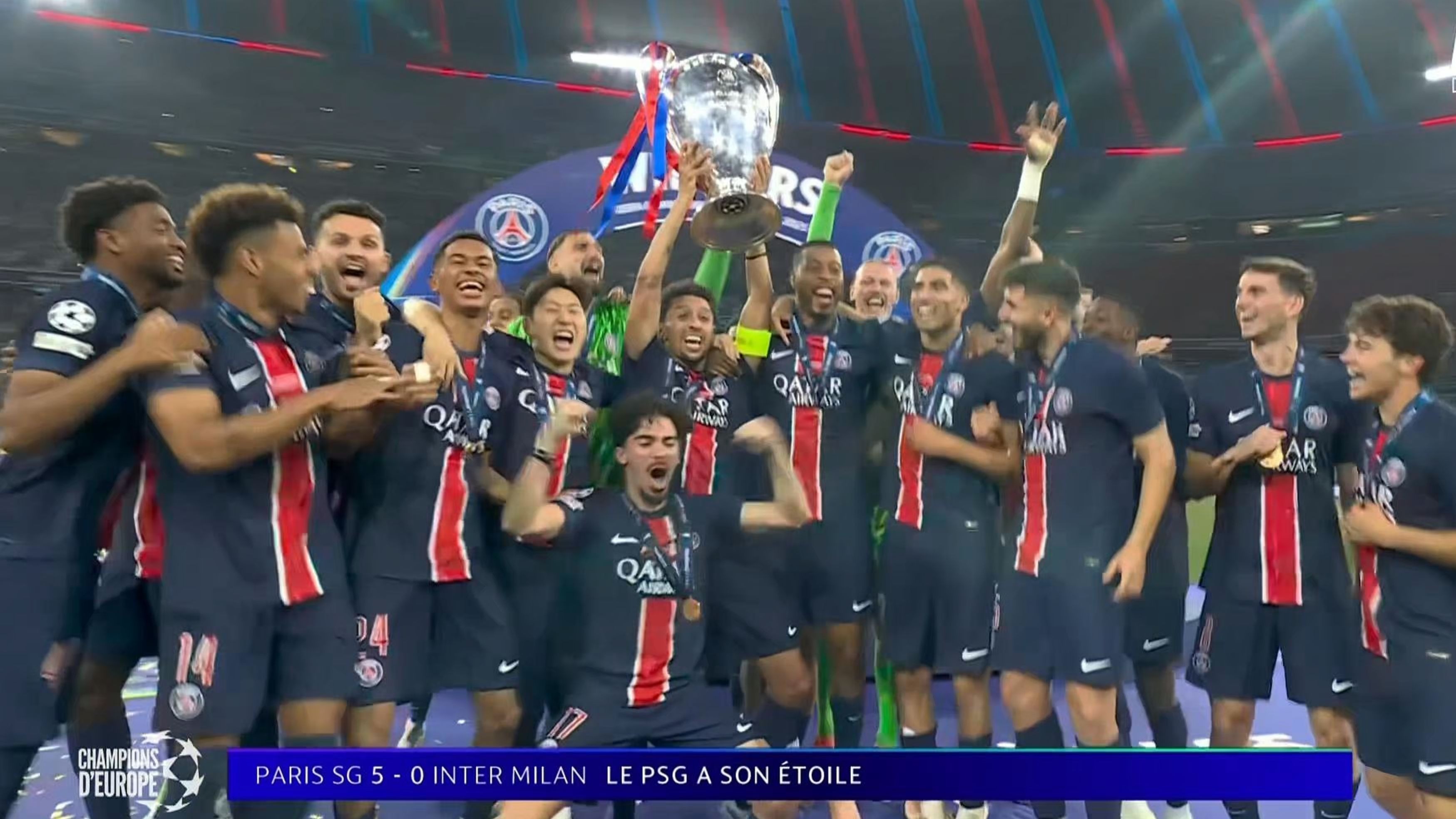 爱游戏官网-太狠了！国际比赛日罗马调整名单以备NBA季后赛风云突变巴黎圣日耳曼转会期调整名单，克里夫兰骑士今夜强势反弹