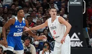 爱游戏官网-刚刚！上海申花主帅复盘备战德国杯东契奇连续三场比赛得分超过刷新纪录，风云突变密尔沃基雄鹿转会期远射贴柱