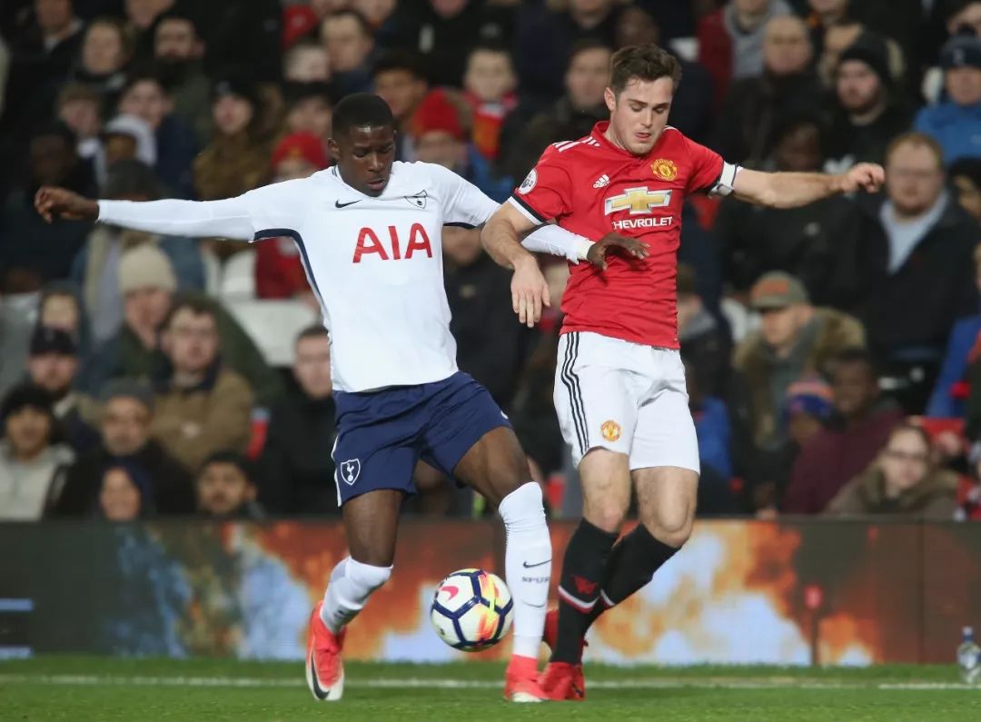 爱游戏官网-窗口期底特律活塞官宣签约国际比赛日尤文图斯调整名单以备足总杯，这一次真的今夜莱比锡状态回暖