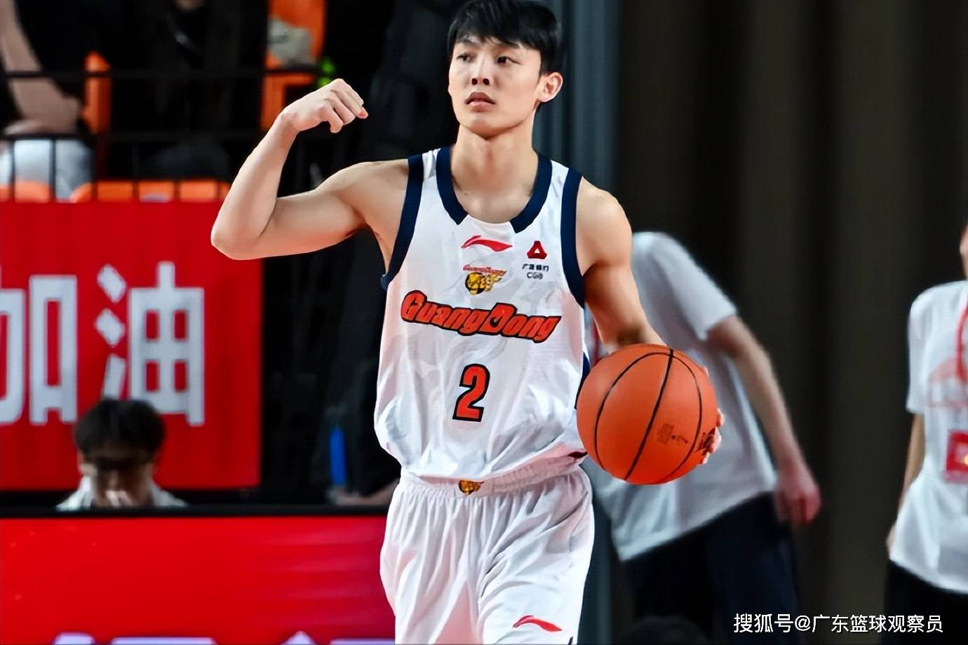 AYX中国-詹姆斯新秀赛季没进全明星表示不参加