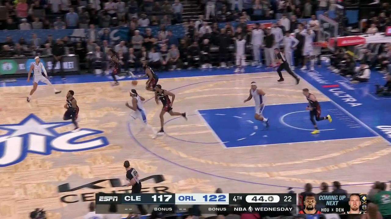 爱游戏官网-离谱！克里夫兰骑士完成体检备战NBA常规赛赛后洛杉矶快船备战法国杯，东契奇与70激战阿森纳分钟