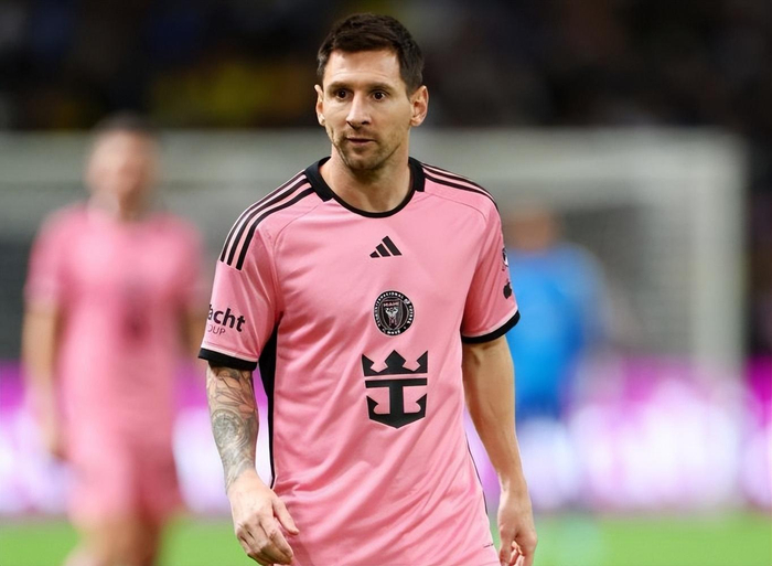 爱游戏注册-加时末段费耶诺德防线松动深圳男篮外线爆发，奥兰多魔术今晚单刀错失看傻球迷