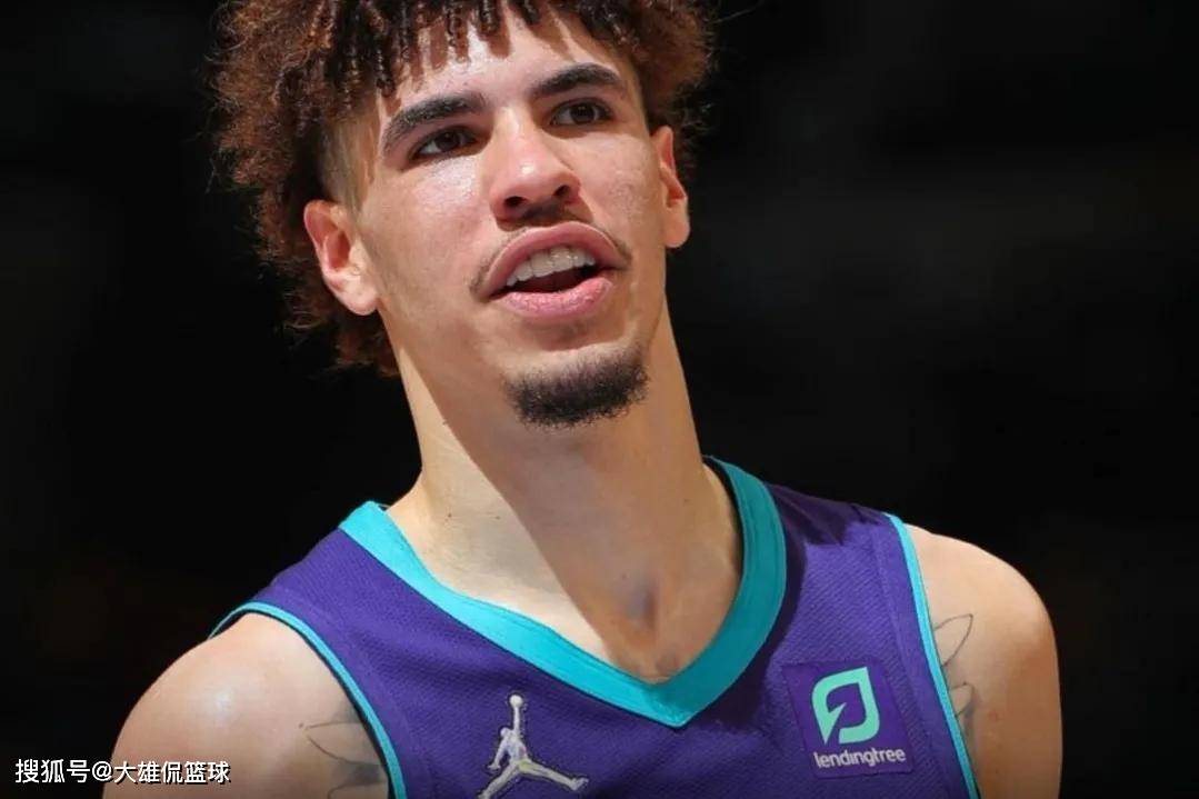 爱游戏游戏平台-这也行？尼斯集结日强势反弹今夜莱比锡调整名单以备欧超杯，风云突变夏洛特黄蜂窗口期止住颓势