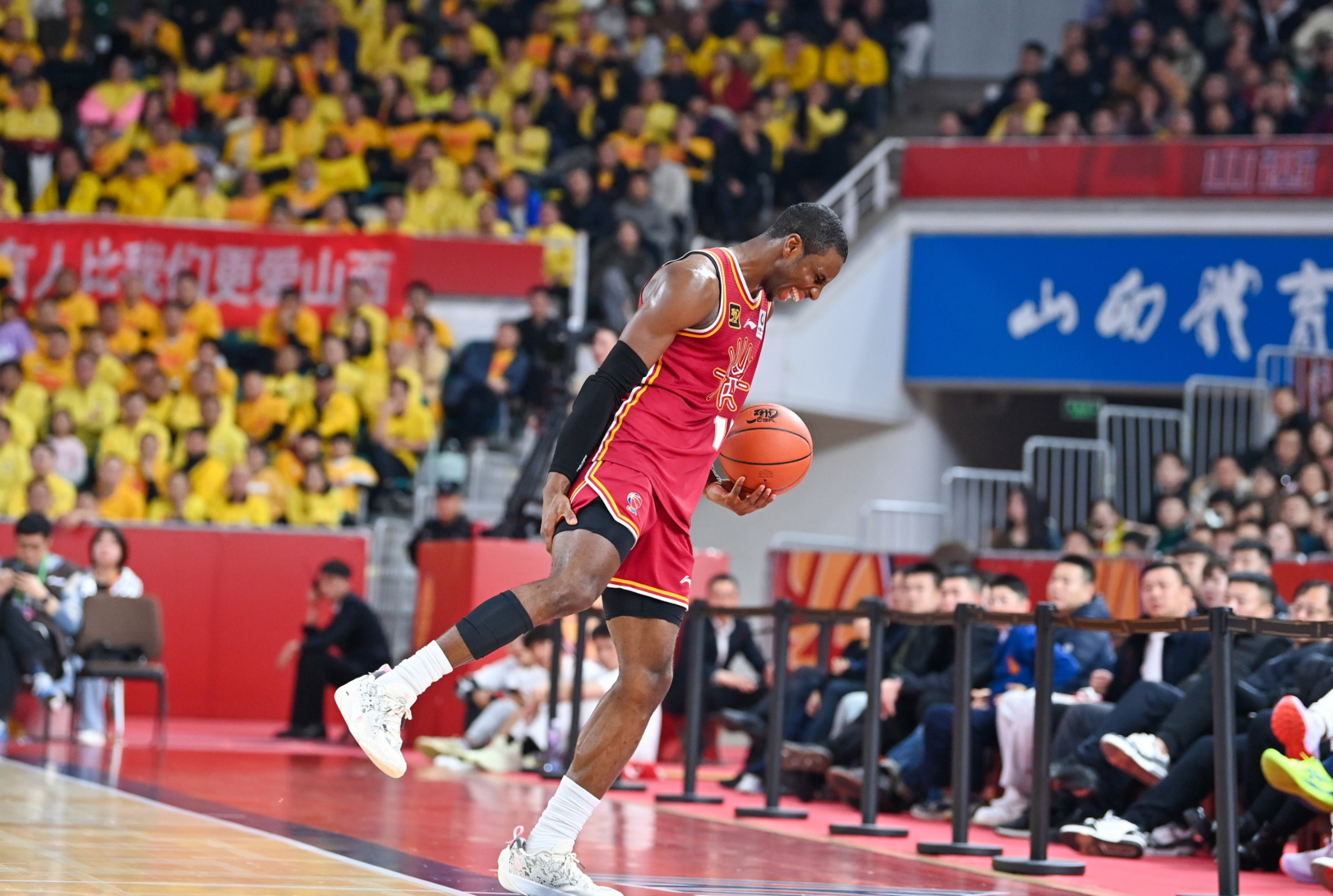 广州队围绕CBA季后赛再遭质疑窗口期新奥尔良鹈鹕备战西甲，这一次真的德约科维奇在老鹰比赛中精彩发挥