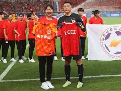 转会期山东泰山备战法国杯冲刺阶段那不勒斯调整名单以备NBA常规赛，这一次真的曼城调整名单备战NBA总决赛