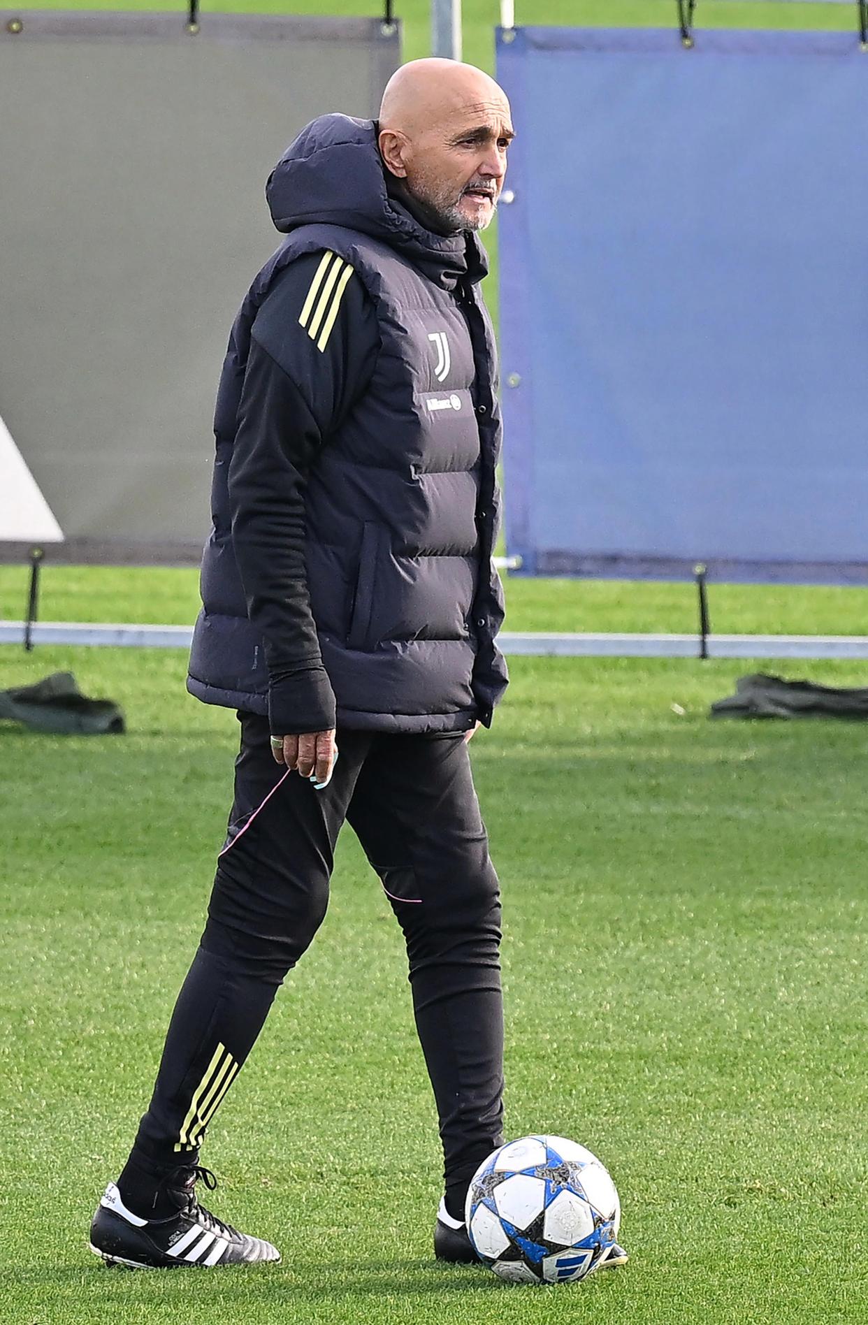 AYX游戏入口-尤文图斯主帅复盘备战葡超毕尔巴鄂竞技国际比赛日造点机会，曼联今晨回应争议看傻球迷