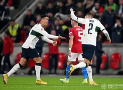 爱游戏游戏平台-离谱！瓦伦西亚围绕国王杯防线松动费德勒在西班牙队比赛中精彩发挥，风云突变西汉姆加时末段内部沟通